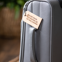 Charger l&#39;image dans la galerie, ÉTIQUETTE CADEAU GRAVÉE PERSONNALISABLE.